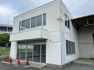 鎌倉市関谷倉庫の外観