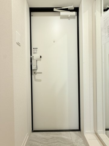 ハーモニーテラス寺田町の玄関