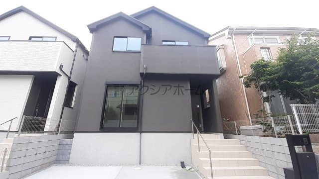 狭山市水野・全2棟　新築一戸建　2号棟　～駐車並列2台可～