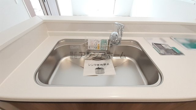 狭山市水野・全2棟　新築一戸建　2号棟　～駐車並列2台可～のキッチン|ワイドシンク