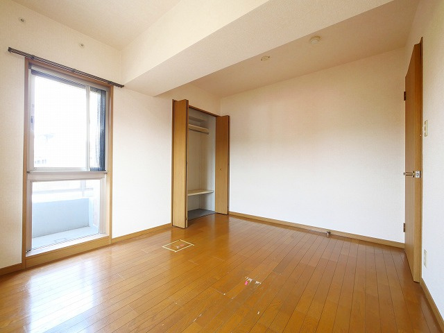 シティーコート富雄の洋室|スタンダードな洋室です