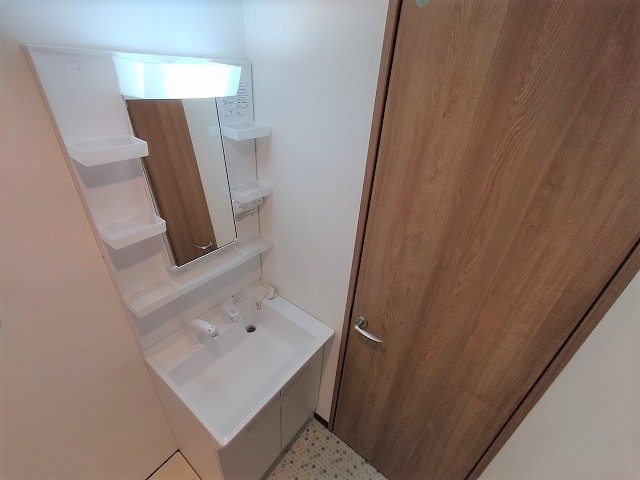 神戸市北区鈴蘭台西町１丁目の賃貸マンションの洗面所