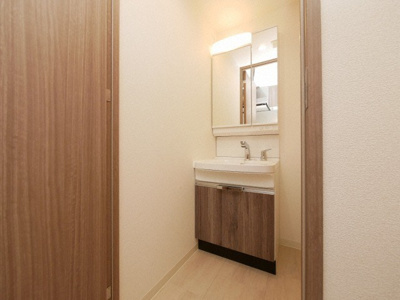【洗面所】 | プレサンス大国町アドロッソ | 忙しい朝には欠かせない洗面所です