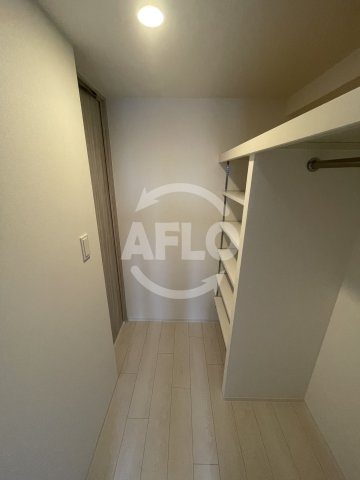 リヴェント福島野田(吉野小学校校区)の収納|リヴェント福島野田　ウォークインクローゼット