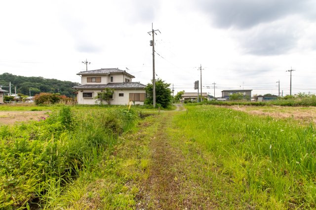 足利市菅田町の売地の前面道路含む現地写真