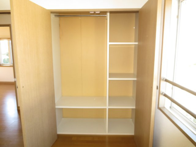 ガーデンホームズDの収納