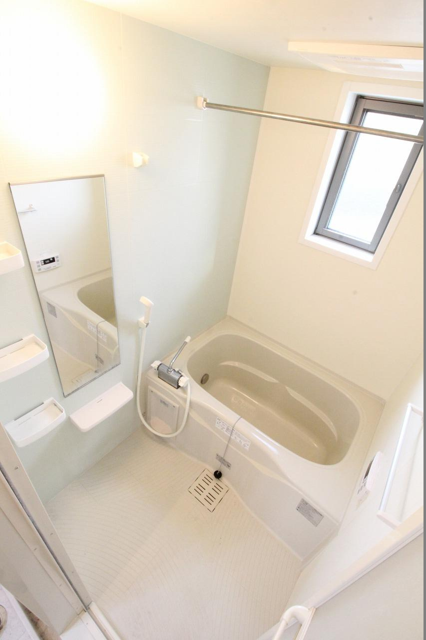 コリーヌ潮見が丘の浴室|※お部屋により仕様が異なる場合があります。