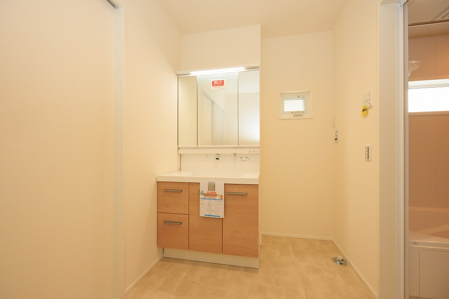 ＯＮＥＨＯＵＳＥ　久留米市荒木町荒木の独立洗面台