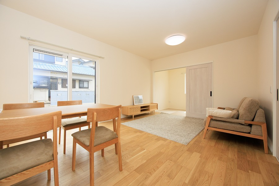 ＯＮＥＨＯＵＳＥ　久留米市荒木町荒木の居間・リビング