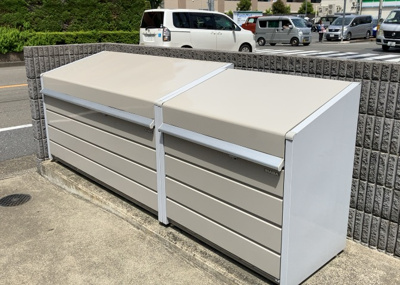 【設備】 | イアース八王子 | 共有部分は、住民なら誰もが使える設備のこと。例えば駐車場やエレベーター、インターネット設備、セキュリティ設備などがあります。他にも、マンションの廊下・外部階段やエントランス・ゴミ置き場などがあります。