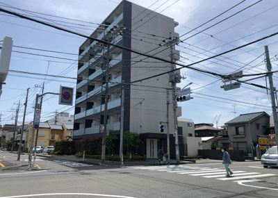 【外観】 | イアース八王子 | マンションの外観は非常に重要なポイントです！外観の善し悪しは資産価値に大きな影響を与えます。外観のいいマンションを購入することで、高値で売却がしやすく、買い手が見つかりやすいというメリットがあります。