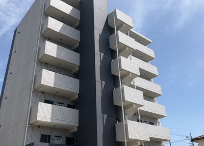 【構造・工法・仕様】 | イアース八王子 | ＲＣ造、Reinforced Concreteは直訳すると補強されたコンクリートです。主に柱や梁・床・壁が鉄筋とコンクリートで構成おり、鉄筋を組んだ型枠にコンクリートを流し込んで固めたものを指します。