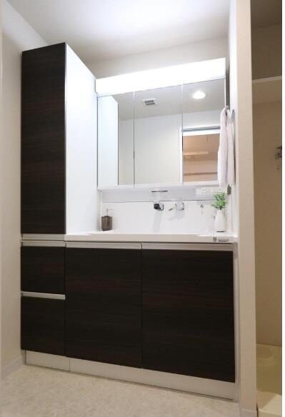 ギャラリーコート豊中・中桜塚の独立洗面台|独立洗面化粧台付き