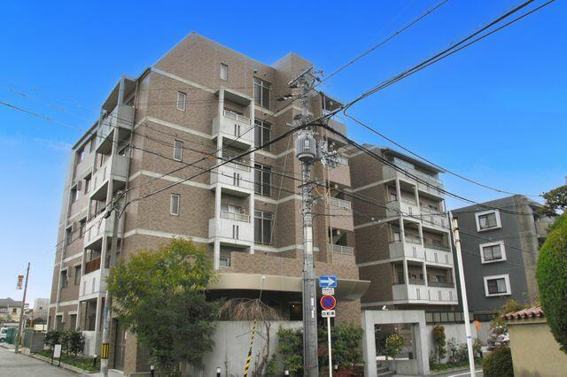 ギャラリーコート豊中・中桜塚の外観|落ち着いた雰囲気の外観です