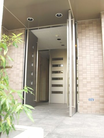 ギャラリーコート豊中・中桜塚のエントランス|エントランスです