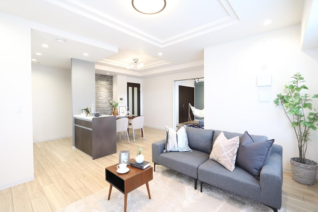 ギャラリーコート豊中・中桜塚の居間・リビング