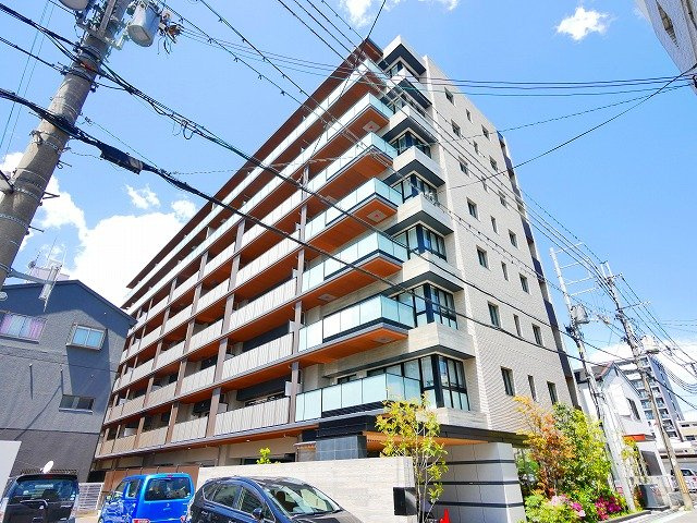 プラウド奈良大宮町の外観|落ち着いた雰囲気の外観です