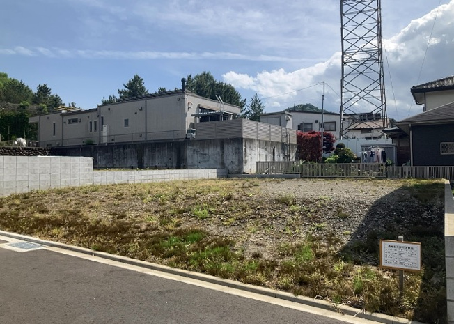 【外観】 | 販売されている全ての土地が、宅地用の土地であるとは限りません。都市計画法に基づき、基本的に住宅を建てることができるのは土地計画区であることに加え、市街化区域として定められている地域のみとなっています。