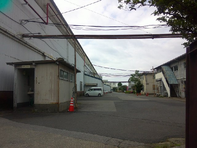 松戸市上本郷の倉庫