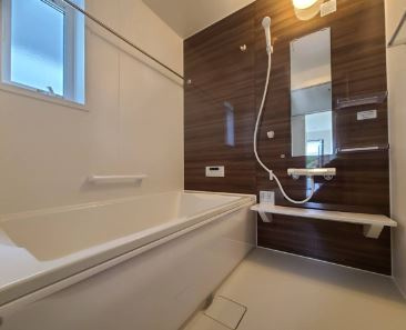 【内観：施工例】 | 神戸市垂水区神陵台７丁目　新築戸建　２区画 | 同社同仕様浴室写真です