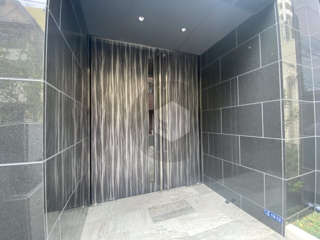 S-RESIDENCE小阪azureのエントランス