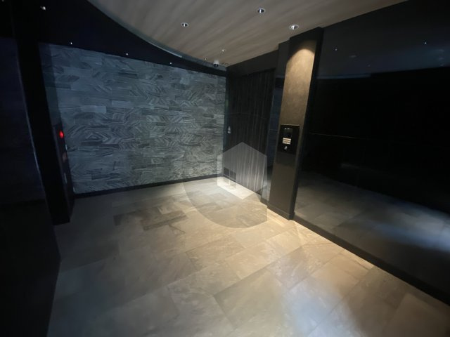 S-RESIDENCE小阪azureのロビー
