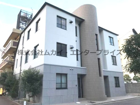 上宮川テナントビルの外観