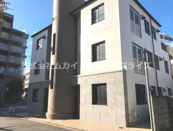 上宮川テナントビルの外観