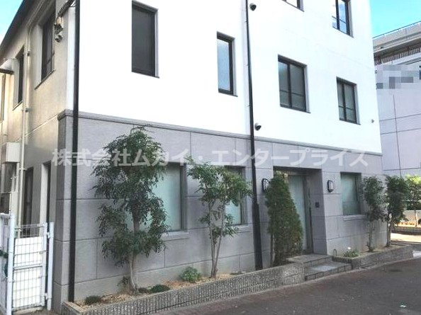 上宮川テナントビルの外観