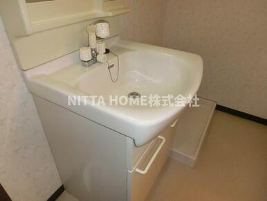 レジデンス氷上の洗面所|独立洗髪洗面台がついています★