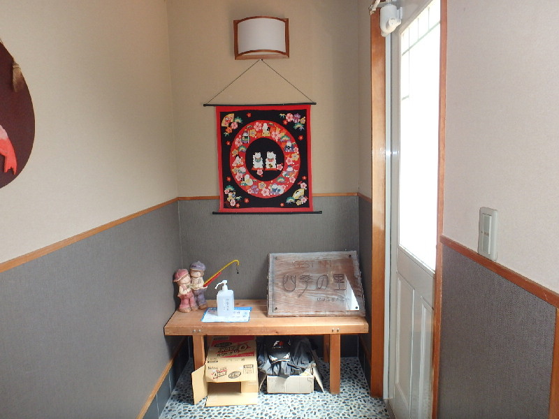 S1713Z　碁石が浜分譲地売ペンションの玄関