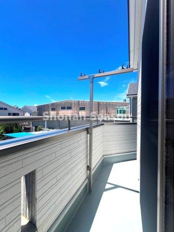 【バルコニー】 | １日の日照時間長く、洗濯物もたっぷり乾くバルコニー◎