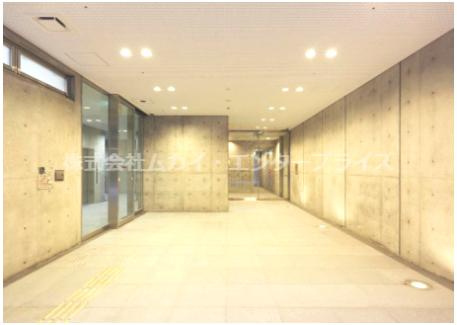 船場ミッドキューブのロビー