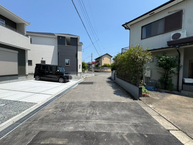 ーBloomーブルームー小倉南区山手2丁目1期　【小倉南区　新築戸建て】の前面道路含む現地写真|ローソンまで徒歩６分♪　【小倉南区　新築戸建て】