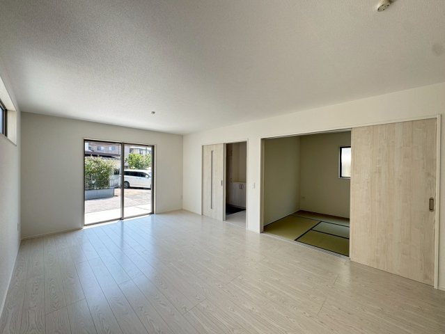 【居間・リビング】の画像