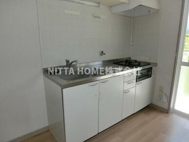 グランドハイツ近藤のキッチン|オープンタイプのキッチンで２口ガスコンロがついていますよ★