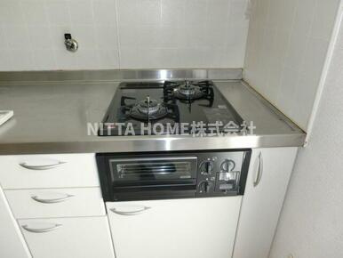 グランドハイツ近藤のキッチン|２口ガスコンロで自炊する人には嬉しい設備○