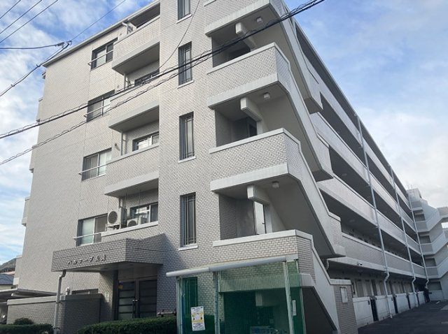 パルコープ長束の外観