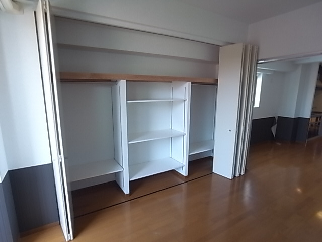 神戸市長田区松野通２丁目の賃貸マンションの収納|クローゼット