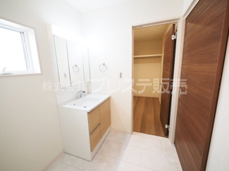 【洗面所】 | 現地写真（洗面）シャワー付き洗面化粧台