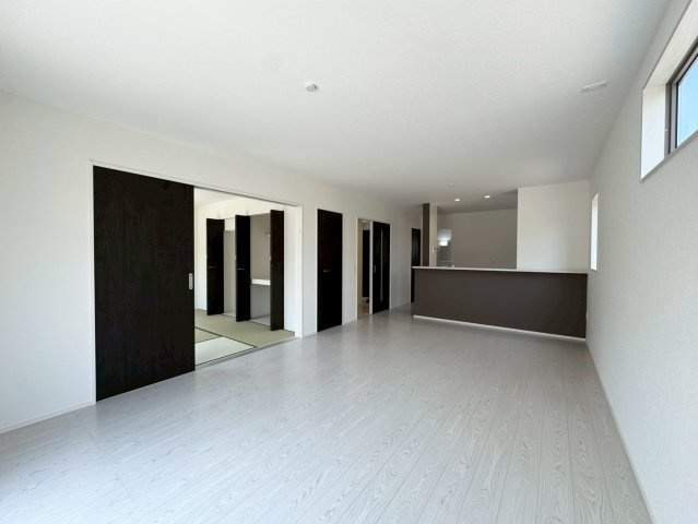 【居間・リビング】の画像