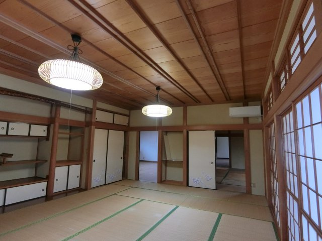 東郷シャトーハイツの和室