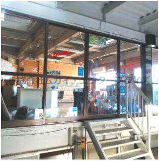 カワサキ　の内装