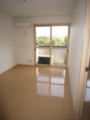 【洋室】 | エーデルハイム | テラス側洋室1部屋エアコン1台付