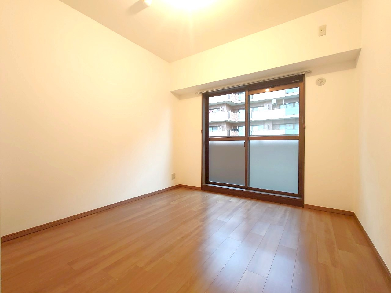 ◆室内リフォーム済み◆三方角住戸で開放的◆近鉄伊勢田駅徒歩５分◆４LDK◆パデシオン宇治伊勢田２番館の洋室|洋室