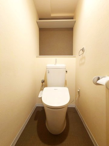 ◆室内リフォーム済み◆三方角住戸で開放的◆近鉄伊勢田駅徒歩５分◆４LDK◆パデシオン宇治伊勢田２番館のトイレ|トイレ