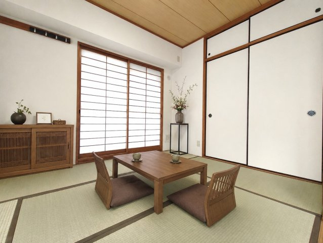 ◆室内リフォーム済み◆三方角住戸で開放的◆近鉄伊勢田駅徒歩５分◆４LDK◆パデシオン宇治伊勢田２番館の和室|和室（家具家電照明の設置イメージ画像）