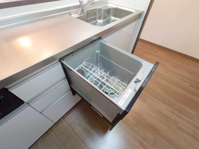 ◆室内リフォーム済み◆三方角住戸で開放的◆近鉄伊勢田駅徒歩５分◆４LDK◆パデシオン宇治伊勢田２番館のキッチン