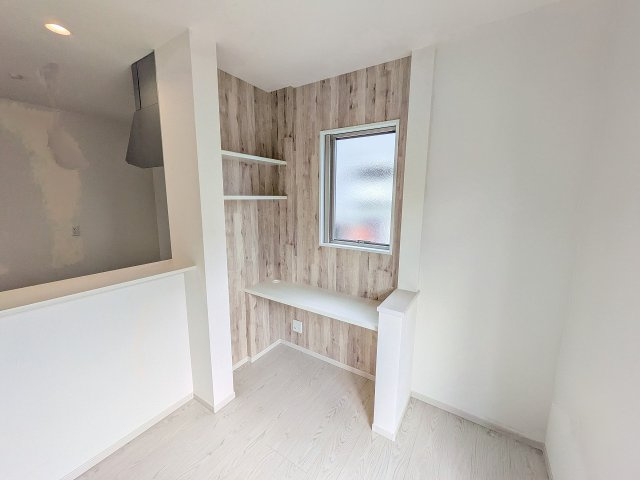 八王子市　めじろ台　新築一戸建て　７期の内装|～リビングには、リモートワークやお子様のスタディスペースに大活躍のカウンター付き～