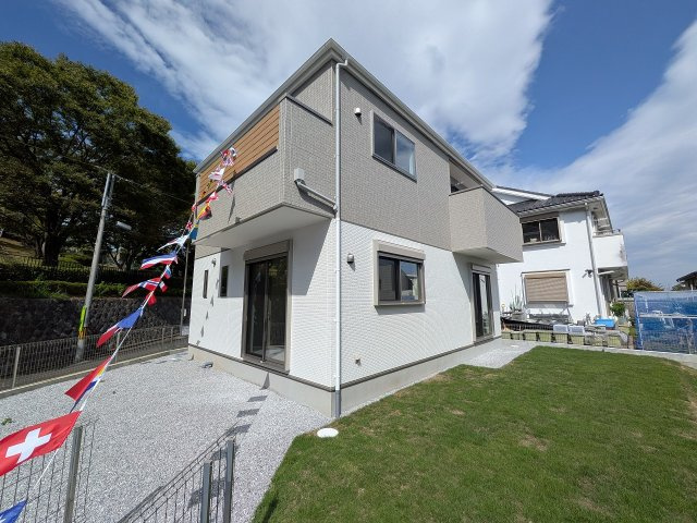 八王子市　めじろ台　新築一戸建て　７期の外観|～めじろ台駅徒歩7分　ZEH水準の省エネ住宅　3台駐車可能カースペース付き～